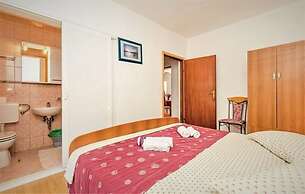 Immaculate 3-bedrooms Apartment in Rab 1-8 Pers