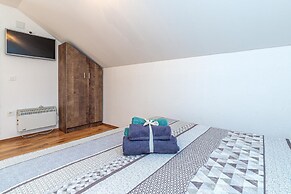 Pool House Klara With Sauna