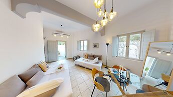 Neoklassiko Koukouli