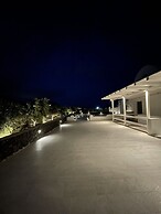 Santa Irina Luxury Sunny Lofts