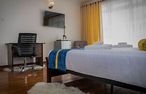 Luxel Suites by Homes by Della