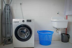 Luxel Suites by Homes by Della