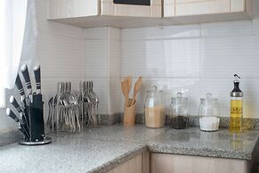 Luxel Suites by Homes by Della