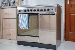 Luxel Suites by Homes by Della