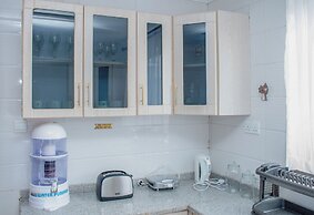 Luxel Suites by Homes by Della