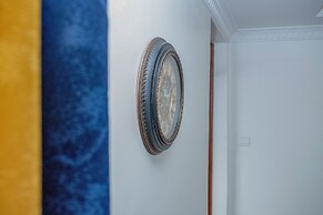 Luxel Suites by Homes by Della