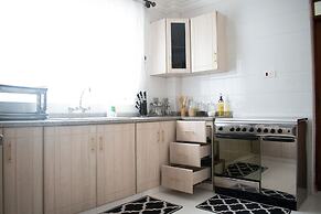 Luxel Suites by Homes by Della