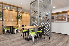 Super 8 by Wyndham Chemnitz