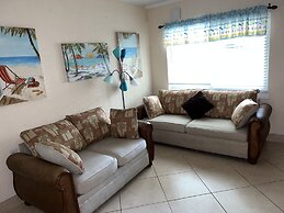 Tropic Terrace #8 - Beachfront Rental 2 Bedroom Condo by Redawning
