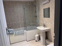 Bike Shed - Beautiful 1-bed Cottage in Shorwell