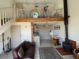 Bike Shed - Beautiful 1-bed Cottage in Shorwell