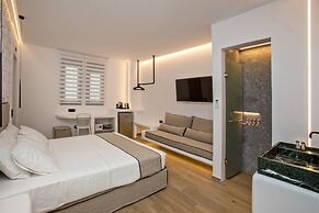 Levantes Luxury Suites I II