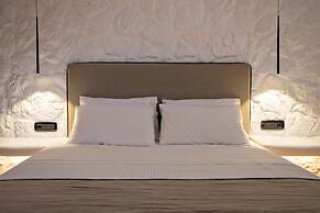 Levantes Luxury Suites I II