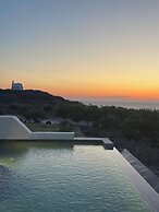Saint John Oia - Exclusive Private Heated Pool Villas