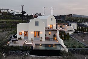 Saint John Oia - Exclusive Private Heated Pool Villas