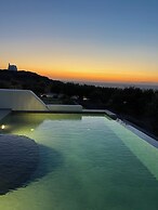 Saint John Oia - Exclusive Private Heated Pool Villas