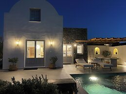 Saint John Oia - Exclusive Private Heated Pool Villas