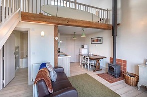 Surf Shack - Impeccable 1-bed Cottage in Shorwell