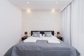 Apartment Lubelska Krakow by Renters