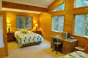 Mt Baker Lodging Cabin 7 Sleeps 8