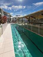 2BR Coolum Beach Rooftop Terrace Spa Tennis Pool