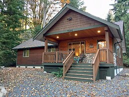 Mt Baker Lodging Cabin 65 Sleeps 10