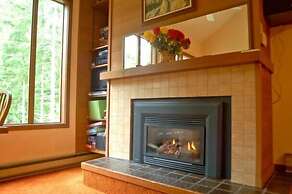 Mt Baker Lodging Condo 85 - Sleeps 4