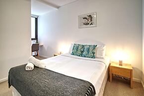 2BR Food Drink Hub Gym Pool Views Roof Terrace