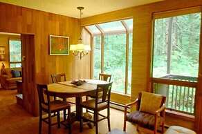 Mt Baker Lodging Condo 84 - Sleeps 6