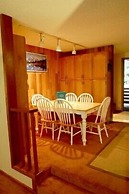 Mt Baker Lodging Condo 84 - Sleeps 6