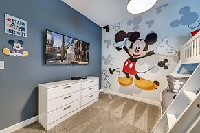 Elegant Home With Themed Bedrooms Near Disney