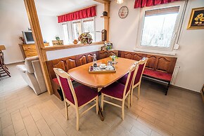 Valley View Holiday Home Mrak With Sauna