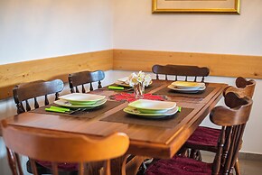 Valley View Holiday Home Mrak With Sauna