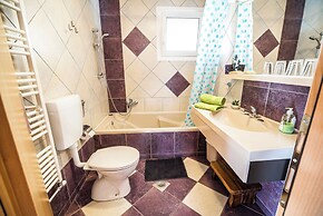 Valley View Holiday Home Mrak With Sauna