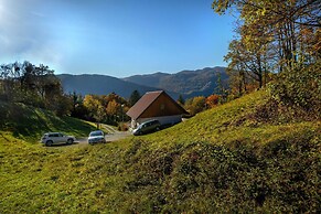 Valley View Holiday Home Mrak With Sauna