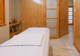 Hotel Plaza by DOT Light