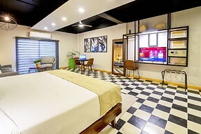 Joint Boutique Hotel