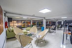 Joint Boutique Hotel