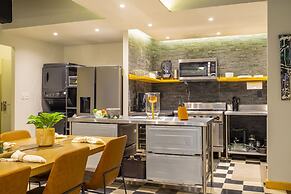 Joint Boutique Hotel