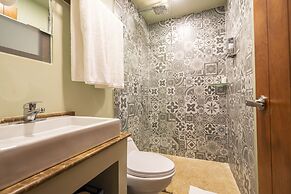 Joint Boutique Hotel