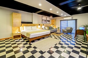 Joint Boutique Hotel