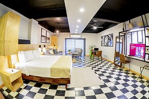 Joint Boutique Hotel