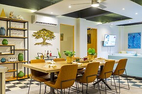 Joint Boutique Hotel