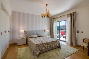 Luxury Penthouse 3 Bedrooms Olhos de Água