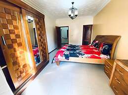 Mam Lovely 3-bed Apartment in Dakar-almadies