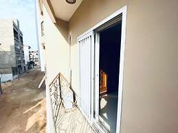 Mam Lovely 3-bed Apartment in Dakar-almadies