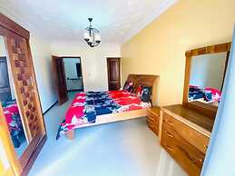 Mam Lovely 3-bed Apartment in Dakar-almadies
