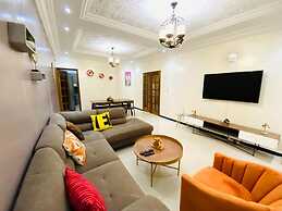 Mam Lovely 3-bed Apartment in Dakar-almadies