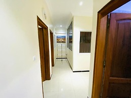Mam Lovely 3-bed Apartment in Dakar-almadies