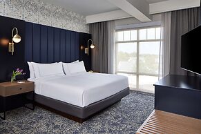 The Hamilton Alpharetta, Curio Collection by Hilton